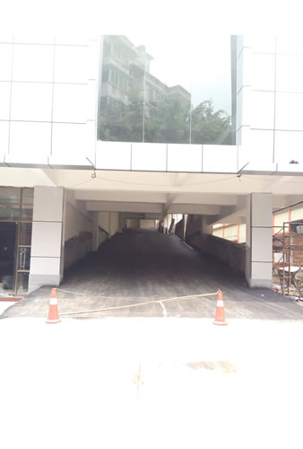 廣州市花都區(qū)停車場(chǎng)道路瀝青路面施工案例